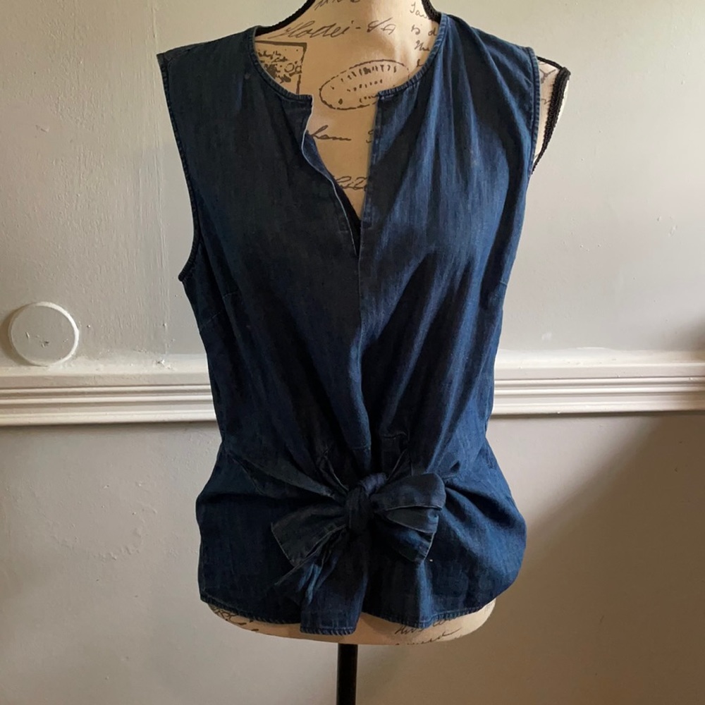 Size medium top new with tags
